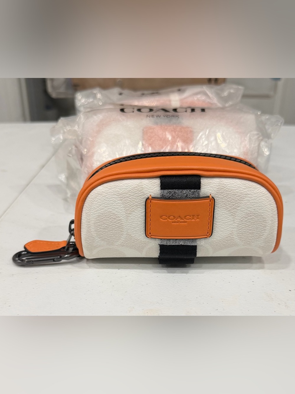 Attention Resellers 100% ROI - You get 4 Coach Golf Kits in Colorblock Pouch
